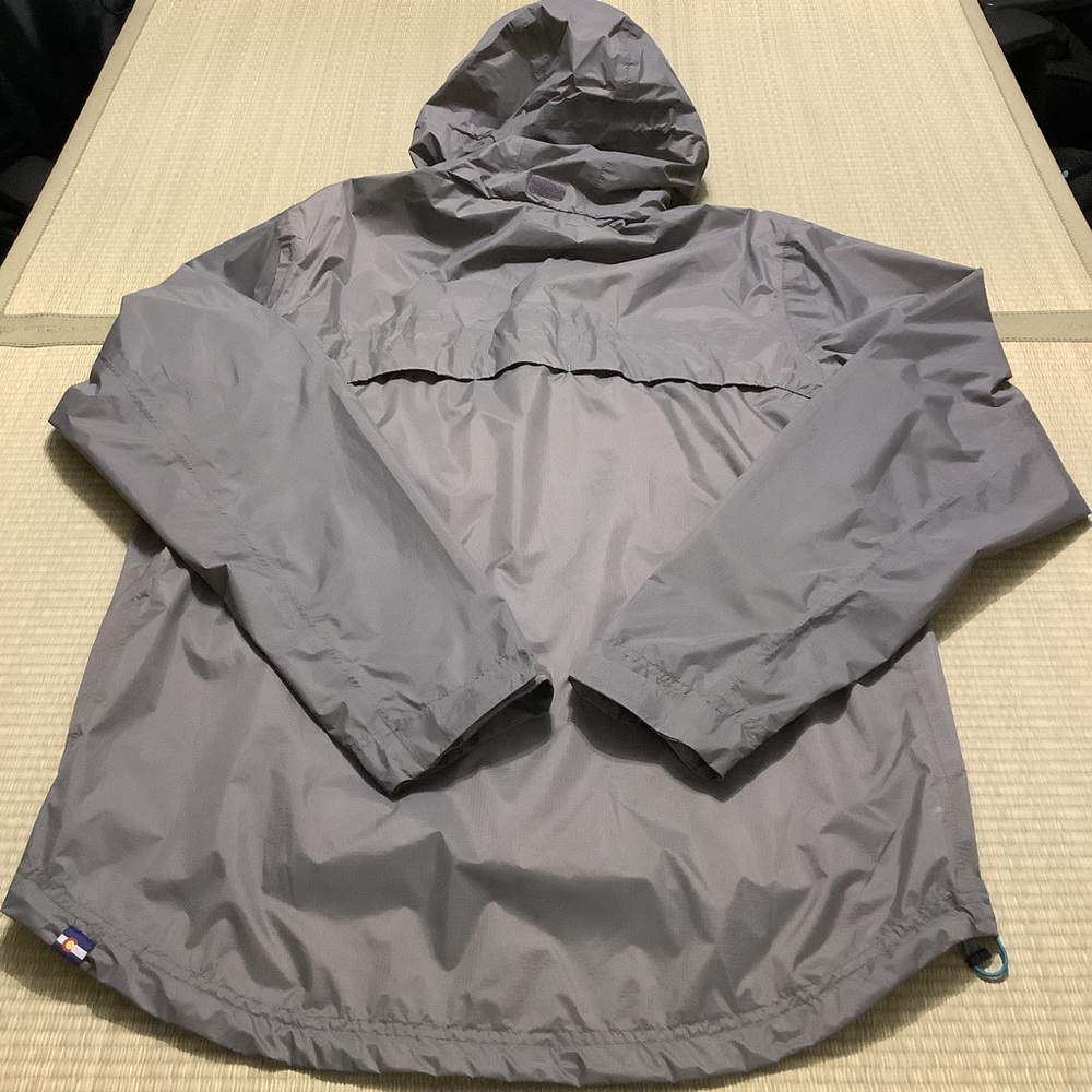 Yeti Gray Windbreaker Women’s Size Large - Picture 7 of 7
